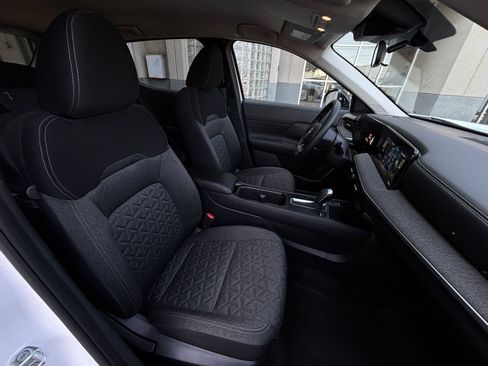 Used 2026 Nissan Kicks SV w/ Cold Weather Package FWD image 35