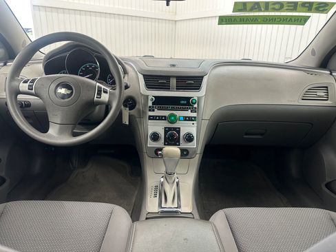 Used 2010 Chevrolet Malibu LS image 15