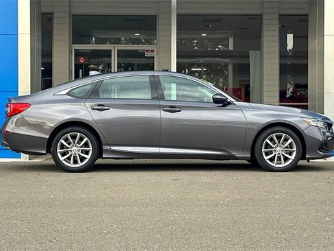 Used 2021 Honda Accord LX image 4