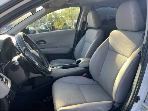 Used 2016 Honda HR-V EX image 22