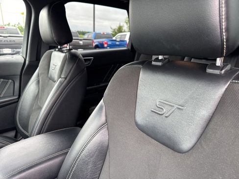 Used 2020 Ford Edge ST image 17