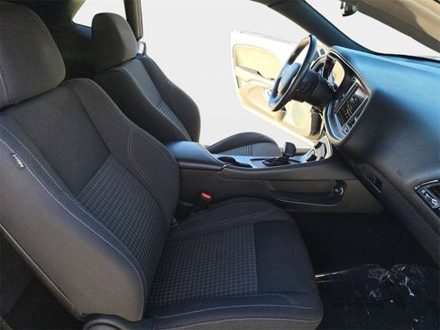 Used 2019 Dodge Challenger SXT w/ Blacktop Package image 12