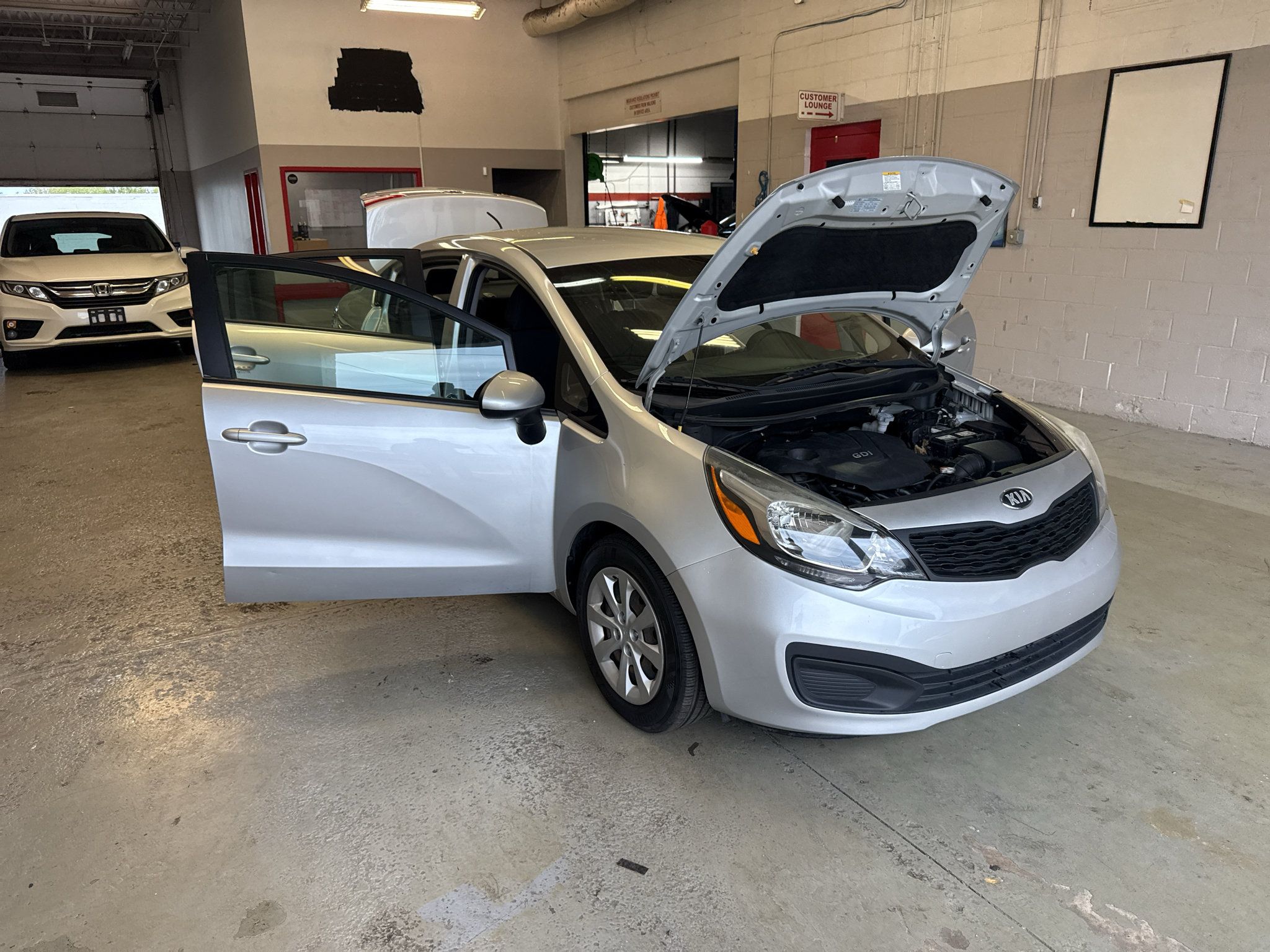 Used 2013 Kia Rio LX w/ PWR Pkg FWD image 9