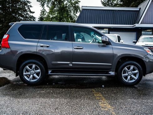 Used 2013 Lexus GX 460 AWD/4WD image 21