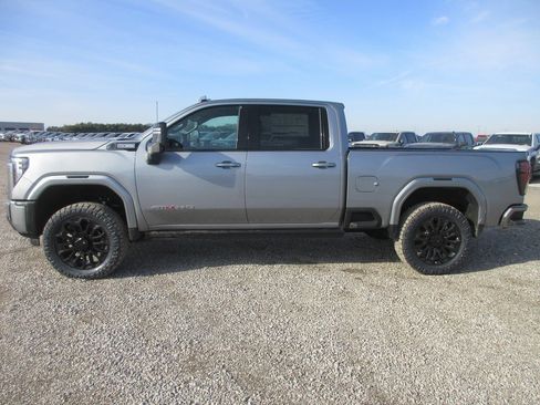 New 2026 GMC Sierra 2500 AT4 w/ AT4 Premium Plus Package image 10