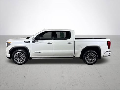 Used 2024 GMC Sierra 1500 Denali Ultimate image 9