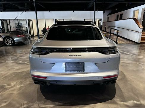 Used 2023 Porsche Panamera image 4