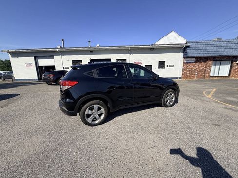 Used 2019 Honda HR-V LX image 22