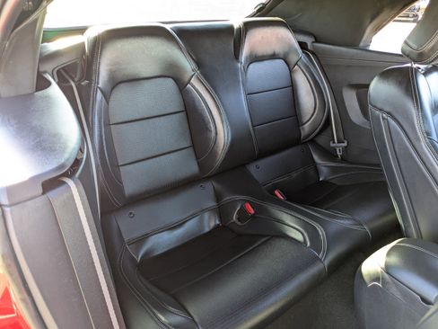 Used 2024 Ford Mustang Premium image 21