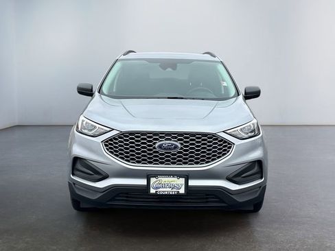 Used 2024 Ford Edge SE image 8