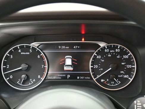 Used 2023 Nissan Rogue S image 15