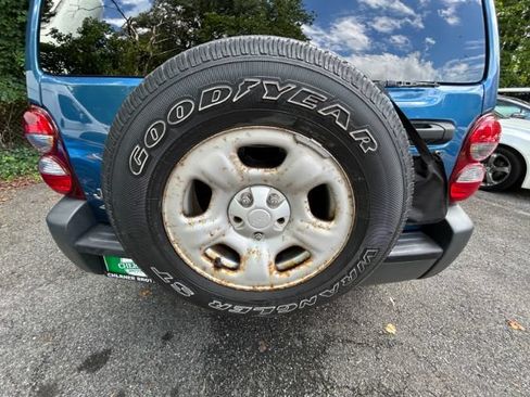 Used 2006 Jeep Liberty Sport AWD/4WD image 27