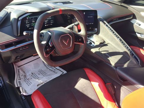 Used 2022 Chevrolet Corvette 3LT w/ Z51 Performance Package image 40