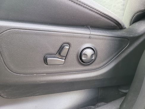 Used 2025 RAM 1500 Big Horn image 19