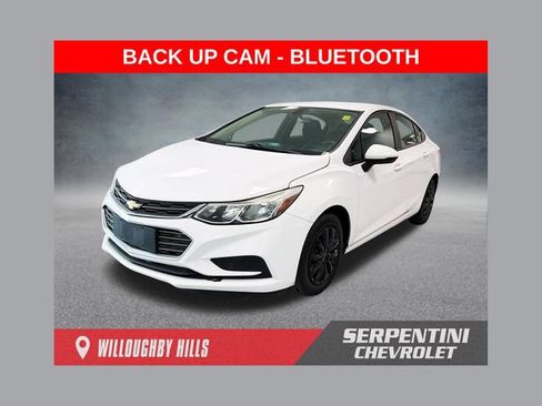 Used 2017 Chevrolet Cruze LS FWD image 1