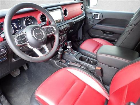 Used 2023 Jeep Wrangler Unlimited Rubicon 4xe AWD/4WD image 9