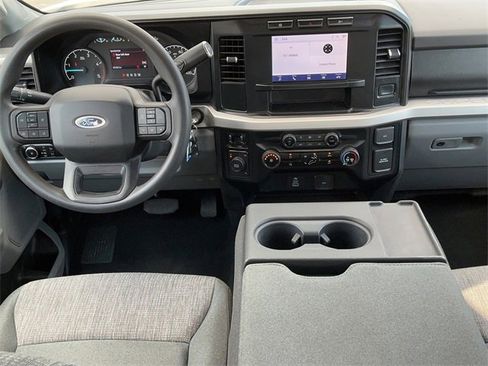 Used 2024 Ford F250 XLT image 14