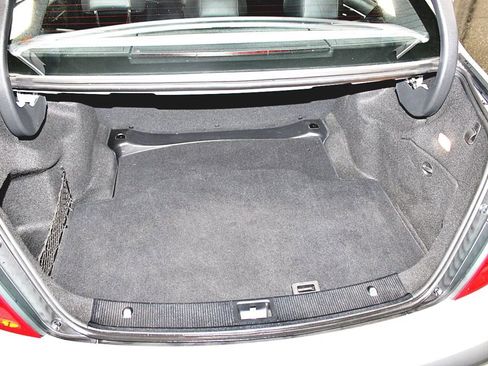 Used 2010 Mercedes-Benz C 300 C 300 Sport Sedan 4D image 4