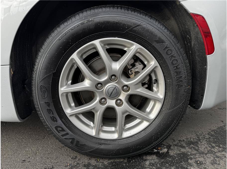 Used 2024 Chrysler Pacifica Touring-L FWD image 29