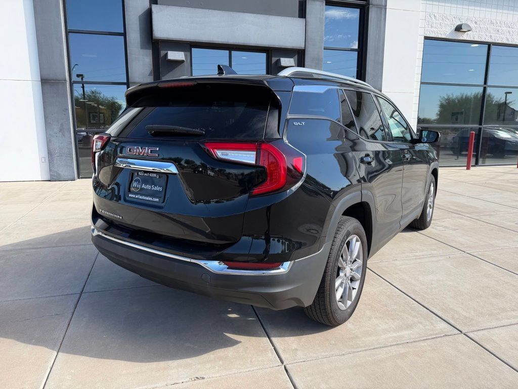 Used 2024 GMC Terrain SLT FWD image 6