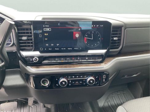 Used 2024 GMC Sierra 1500 Elevation w/ LPO, Elevation Black Package AWD/4WD image 18