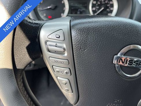 Used 2015 Nissan Sentra SV w/ Style Package FWD image 31
