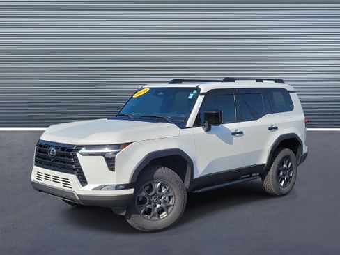 Used 2026 Lexus GX 550 AWD/4WD image 1