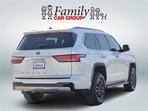 Used 2023 Toyota Sequoia Limited image 4