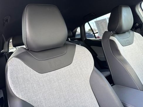 Certified 2023 Volkswagen ID.4 Pro image 20