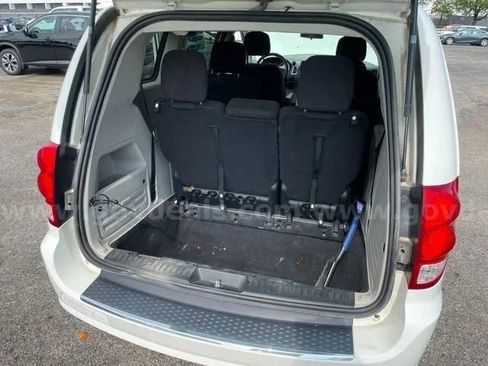 Used 2013 Dodge Grand Caravan SE FWD image 24