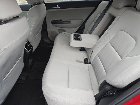 Used 2022 Kia Sportage LX image 27