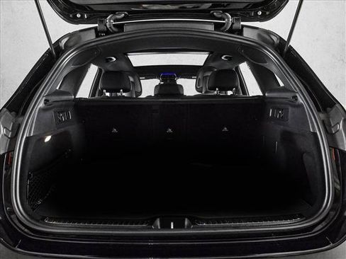 Certified 2026 Mercedes-Benz GLC 300 4MATIC image 6