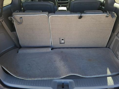 Used 2017 Toyota Highlander XLE image 17