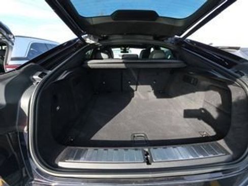 Used 2025 BMW X6 xDrive40i w/ Climate Comfort Package image 8