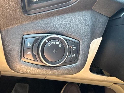 Used 2017 Ford Escape SE AWD/4WD image 20