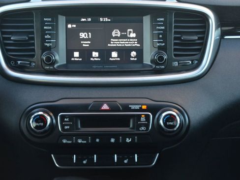 Used 2019 Kia Sorento FWD V6 w/ LX V6 Convenience Package image 19