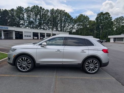 Used 2016 Lincoln MKX Reserve FWD image 2