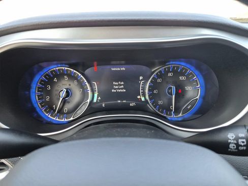 New 2026 Chrysler Pacifica Limited w/ S Appearance Package FWD image 17