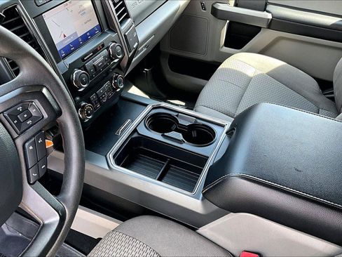 Certified 2020 Ford F250 XLT w/ XLT Premium Package AWD/4WD image 16