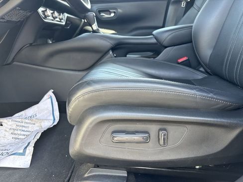 Used 2023 Honda HR-V EX-L image 14