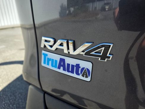 Used 2024 Toyota RAV4 XLE FWD image 49