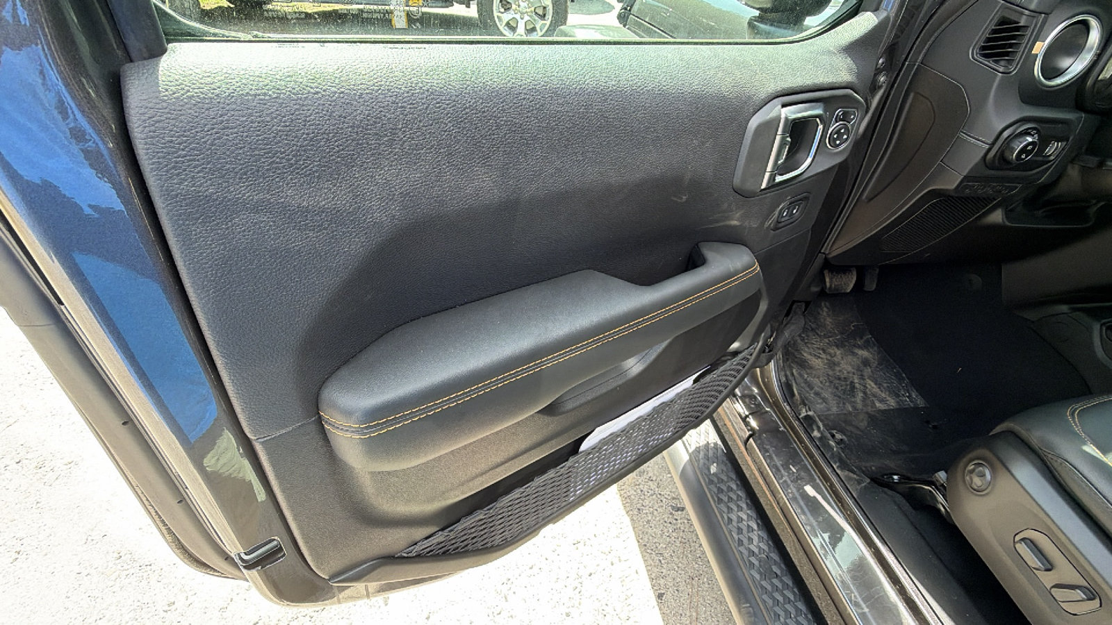 New 2026 Jeep Gladiator Sport AWD/4WD image 14