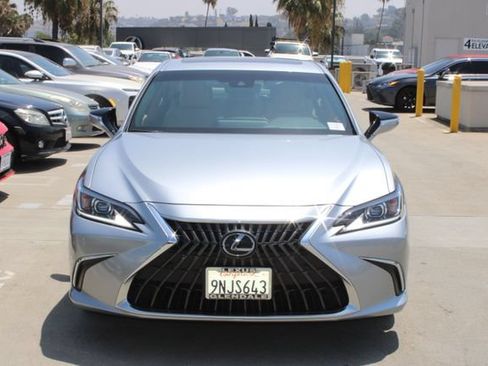 Certified 2024 Lexus ES 300h w/ Premium Package FWD image 2