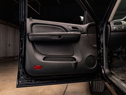 Used 2007 Chevrolet Avalanche LT w/ LT Preferred Equipment Group image 24