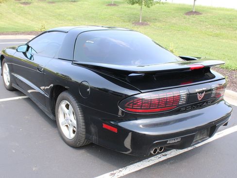 Used 1995 Pontiac Firebird Coupe RWD image 3