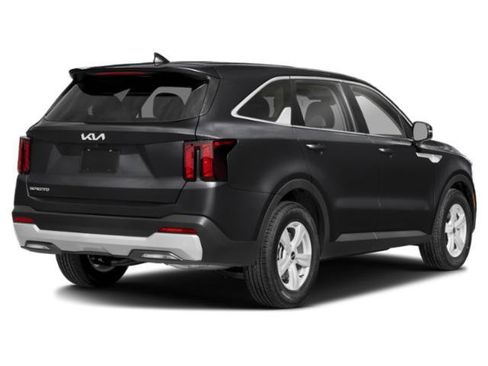 Used 2024 Kia Sorento LX FWD image 5