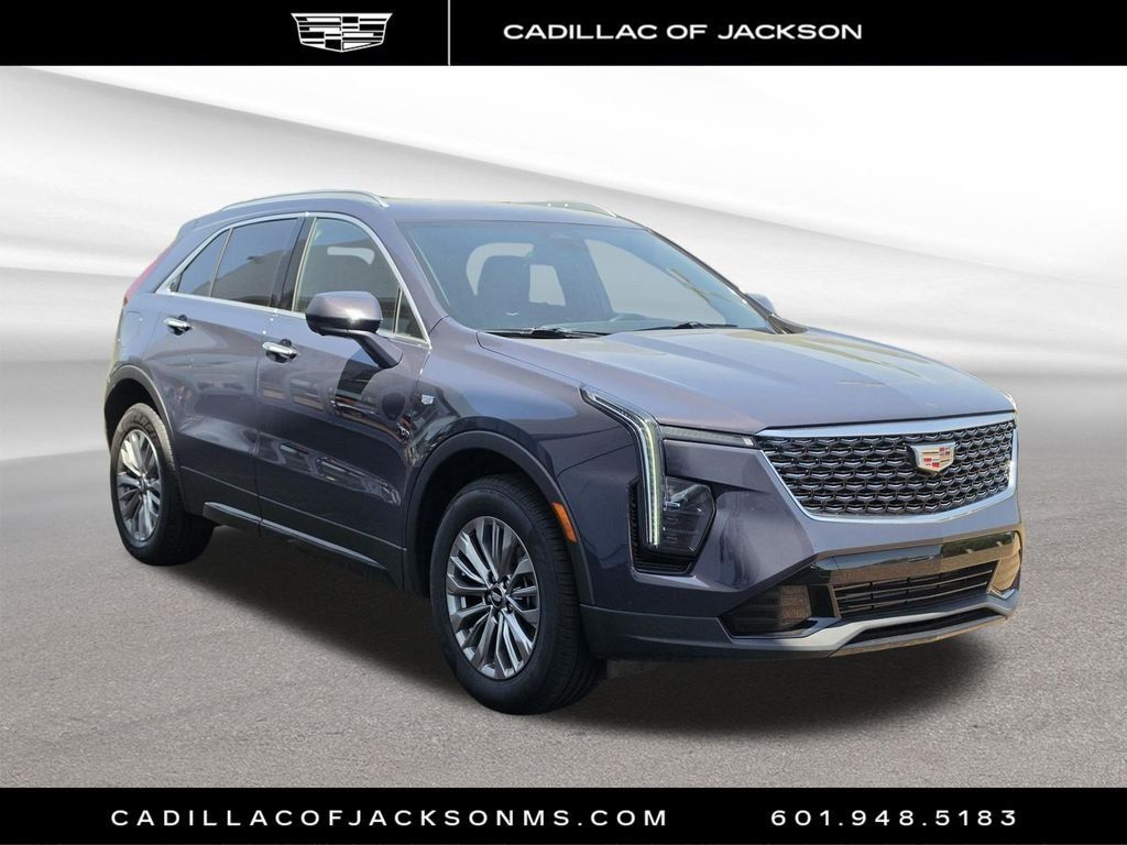 Certified 2025 Cadillac XT4 Premium Luxury AWD/4WD image 6