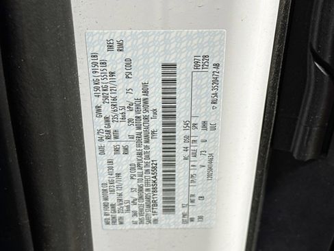 Used 2025 Ford Transit 250 Low Roof w/ Exterior Upgrade Package RWD image 26