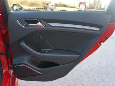 Used 2018 Audi A3 e-tron Premium Plus w/ Technology Package image 19