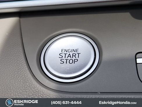 Used 2024 Hyundai Elantra SEL w/ Convenience Package FWD image 21